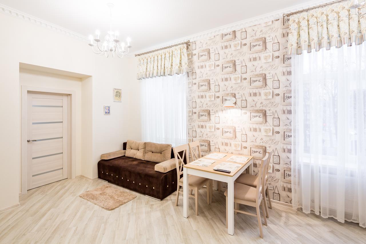 Leogrand Vip Apartments On Udatnogo 4 Lviv Kültér fotó
